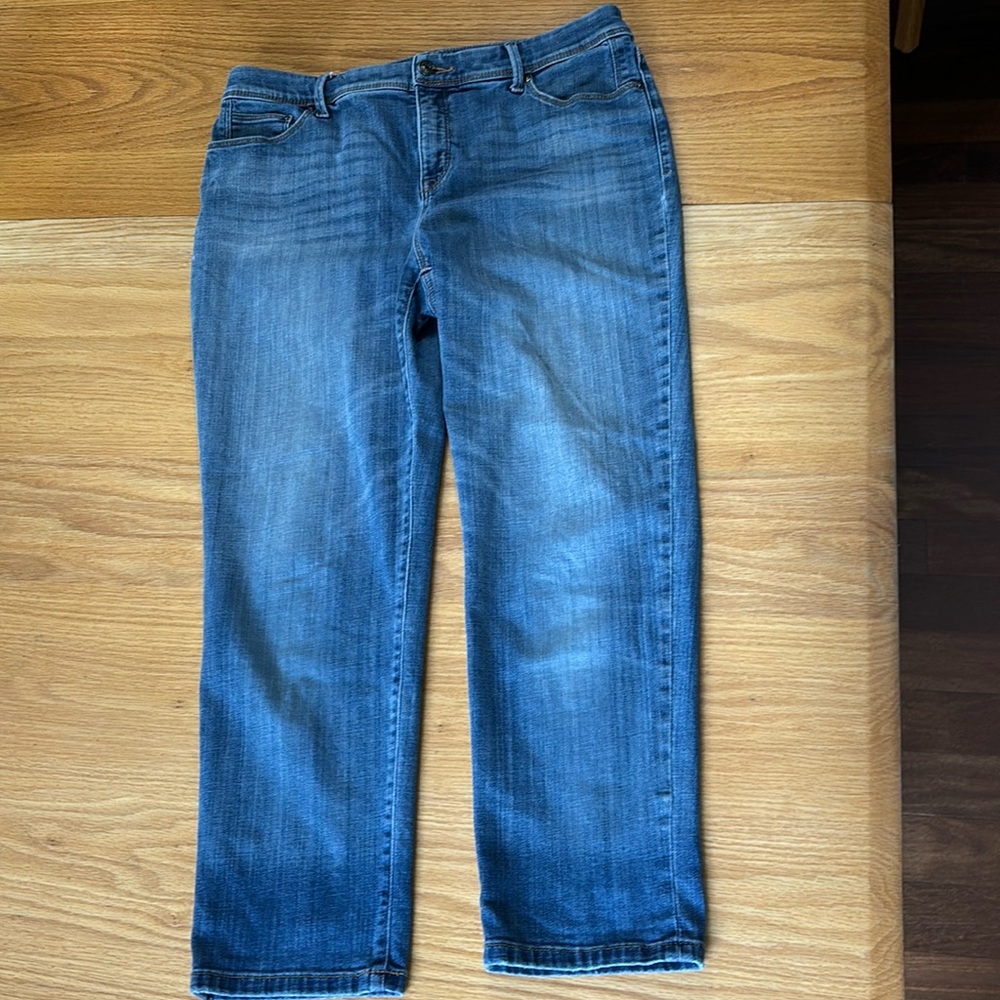 Chico’s 1.5 medium blue so slimming girlfriend crop womens jean 10